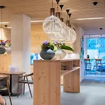 Albris Hotel 3*