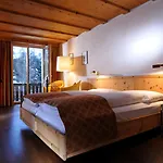 Albris Hotel
