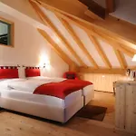 Albris Hotel 3*