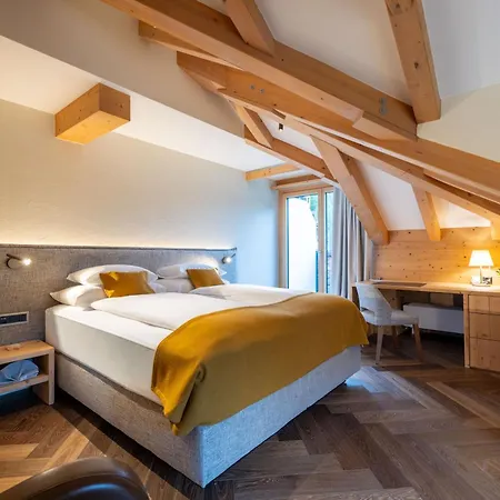 Albris Hotel 3*