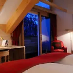 Albris Hotel 3*