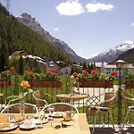 Albris Hotel